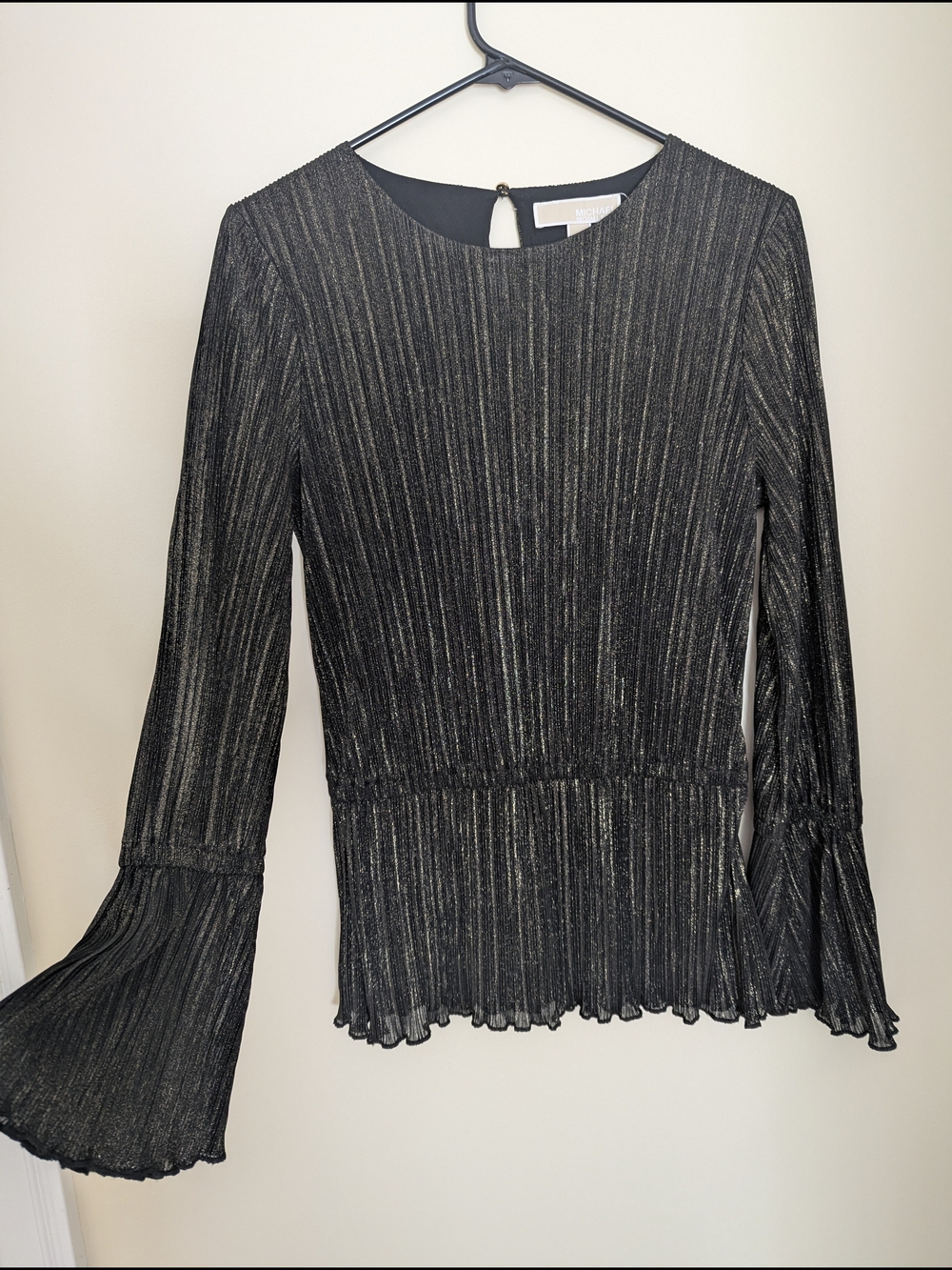 Women’s Black Metallic Pleated Long-Sleeve Top